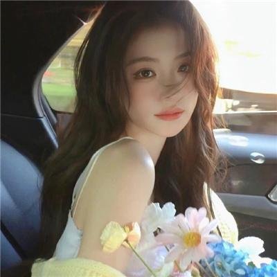 冰属性男子与酷酷女同事
